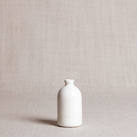 Minimalist Bud Vase - White - Liz & Addie