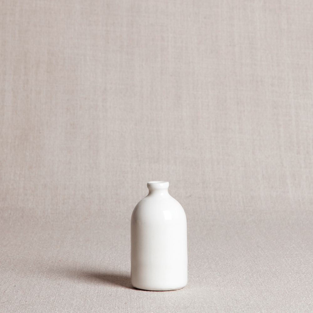Minimalist Bud Vase - White - Liz & Addie 