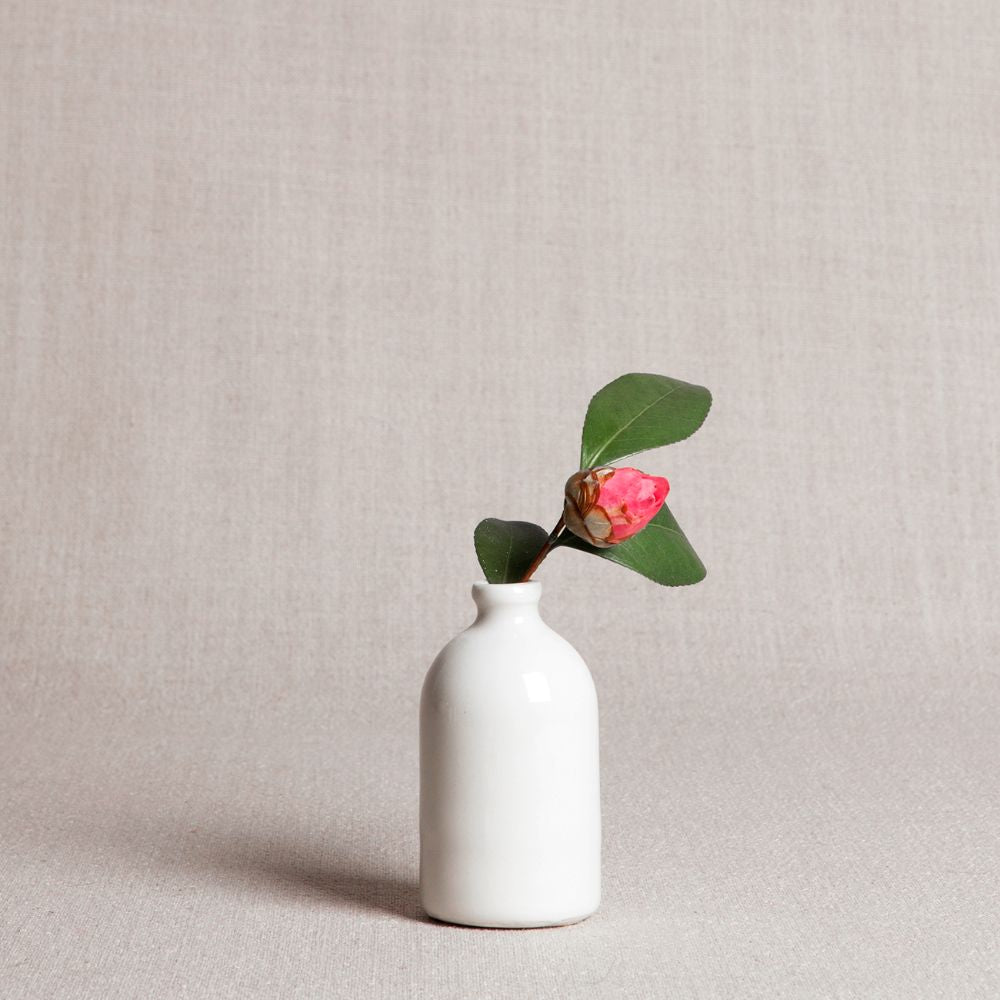 Minimalist Bud Vase - White - Liz & Addie 