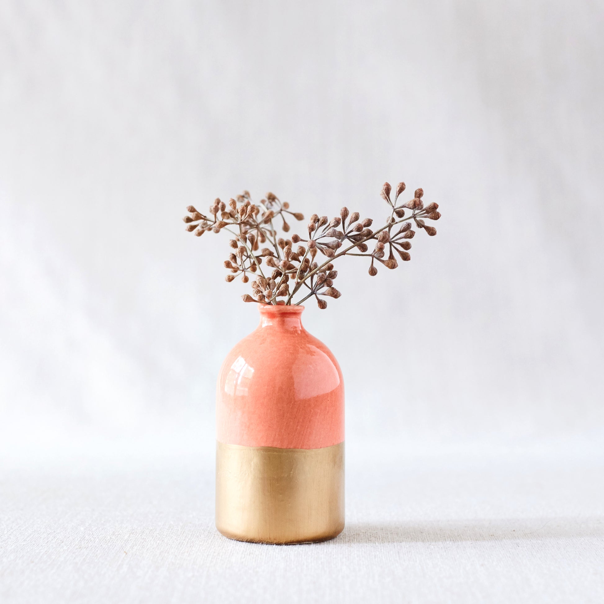 Minimalist Bud Vase - Coral and Gold - Liz & Addie 